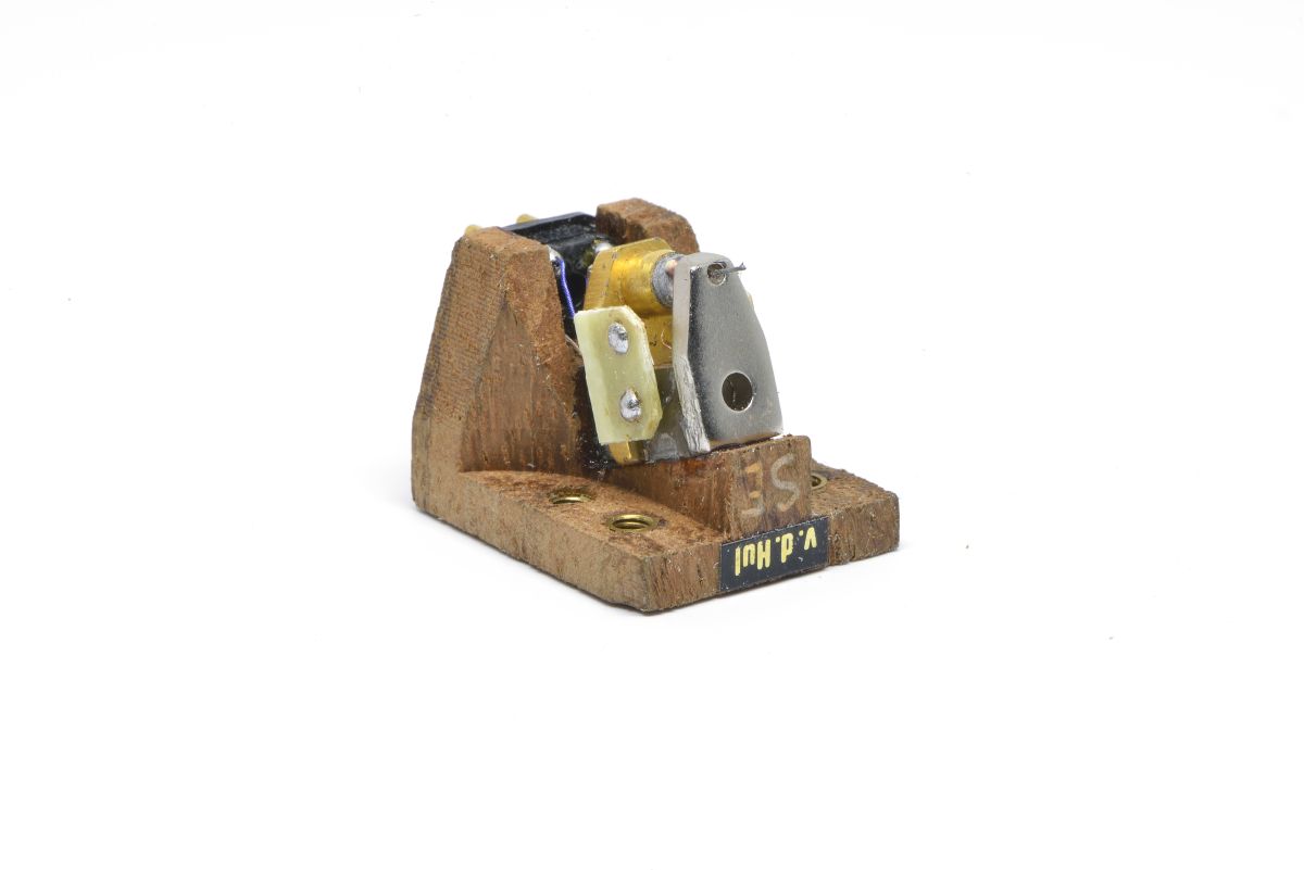 VAN DEN HUL STRADIVARIUS THE CRIMSON - Nove Boje Zvuka